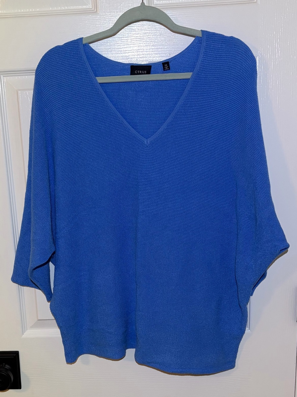 NWOT Cyrus V-Neck Periwinkle Blue Dolman Sleeve Pullover Sweater. Size 1X